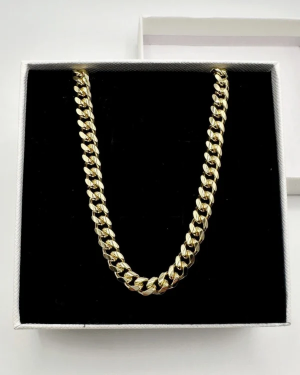 Cadena cubana gruesa oro laminado 18k Cadena cubana gruesa oro laminado 18k